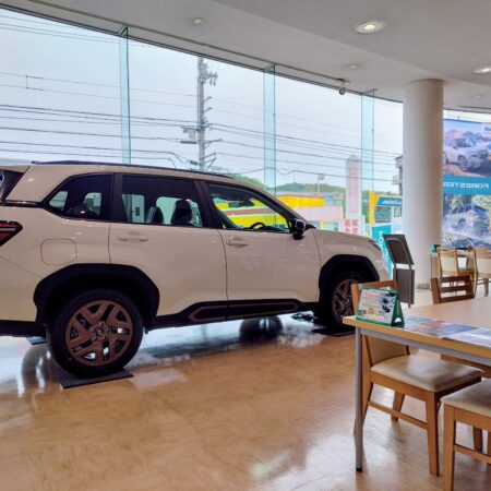 久々にショールームに展示車が入りました🤩