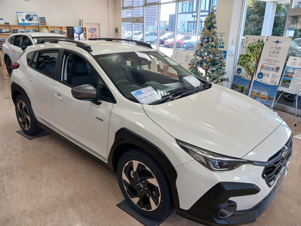 CROSSTREK展示中です